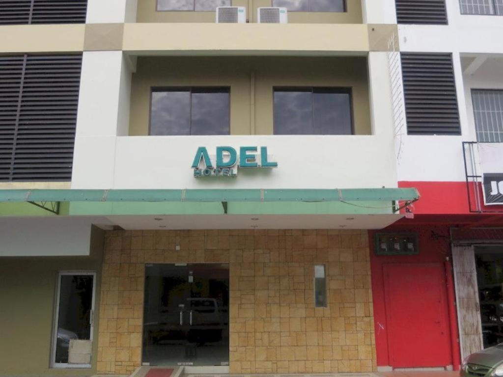 Adel 2*