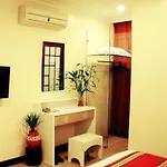 Adel Hotel