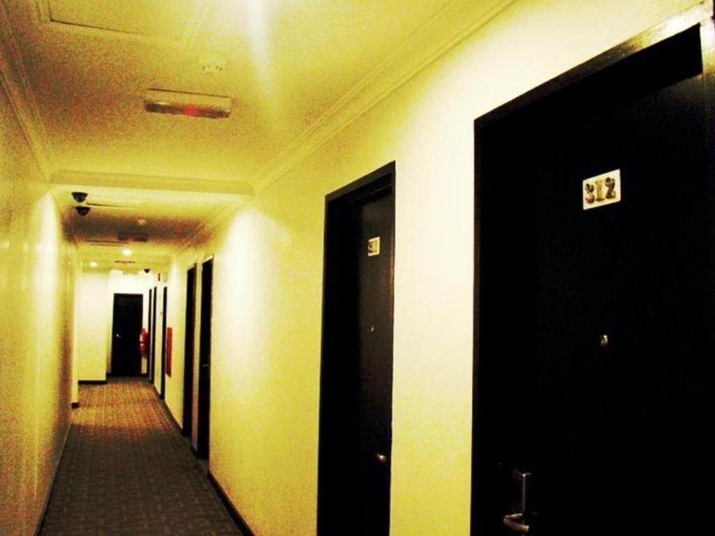 Hotel Adel